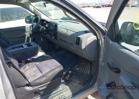 2010 Chevrolet Silverado 1500 Work Truck z USA, uszkodzony, nr VIN 1GCPCPEA4AZ179494